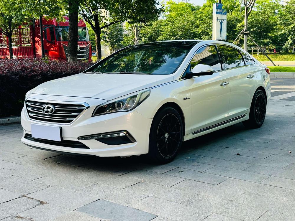 Hyundai Sonata LF