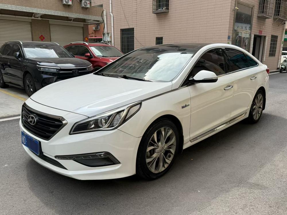 Hyundai Sonata LF