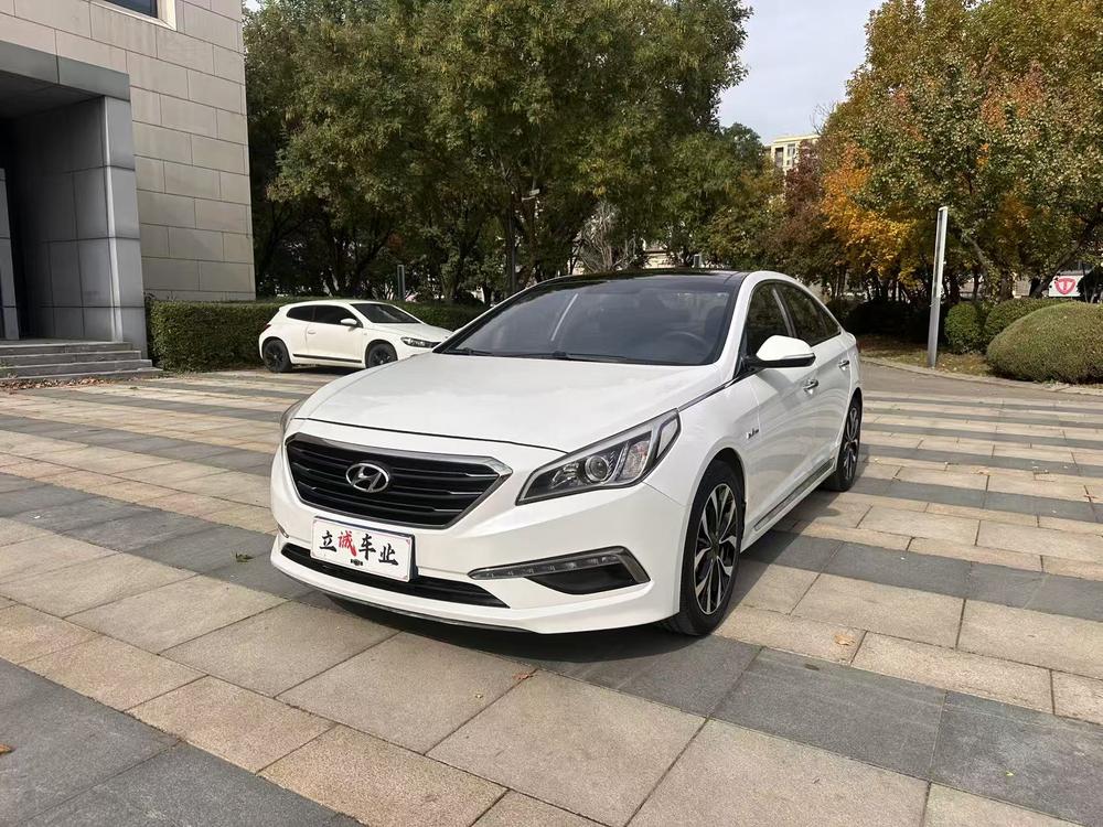 Hyundai Sonata LF