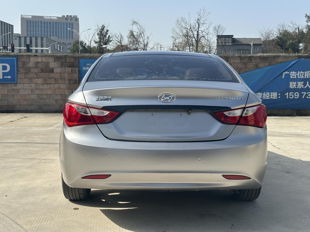 Hyundai Sonata YF