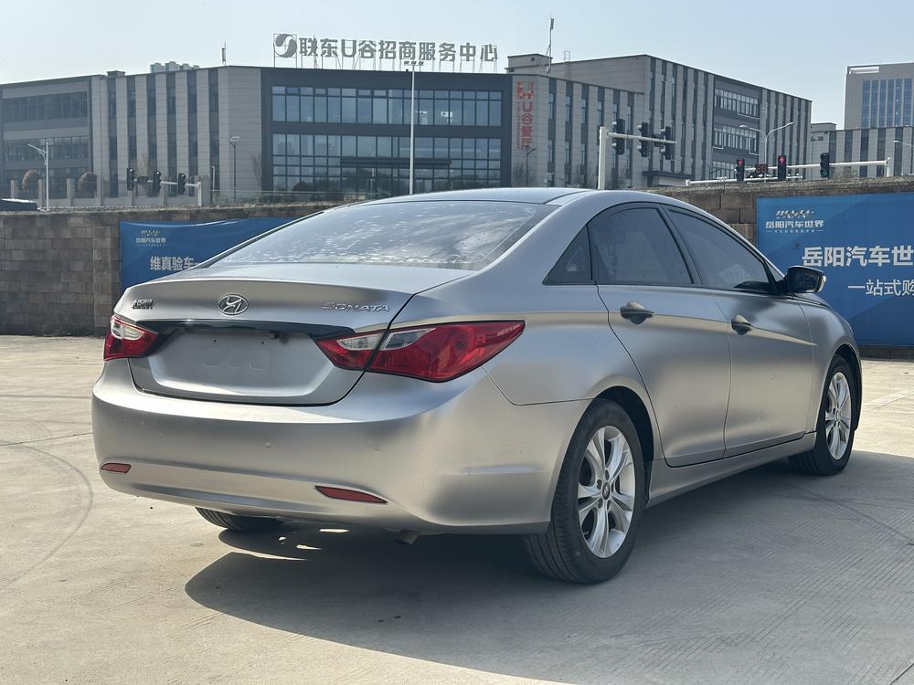Hyundai Sonata YF