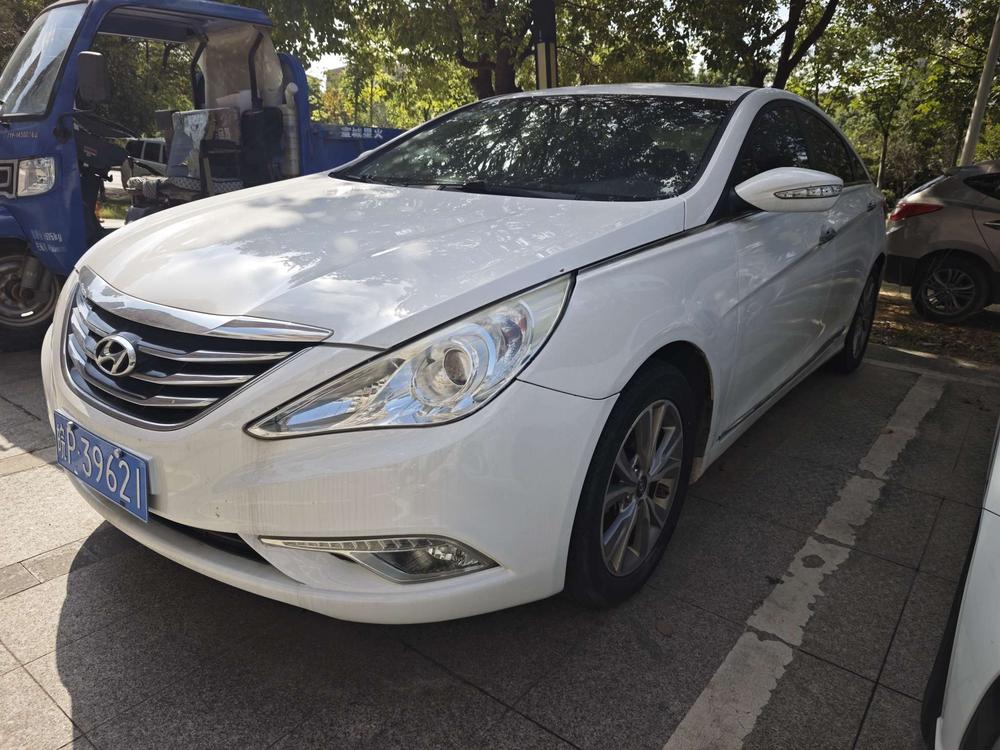 Hyundai Sonata YF
