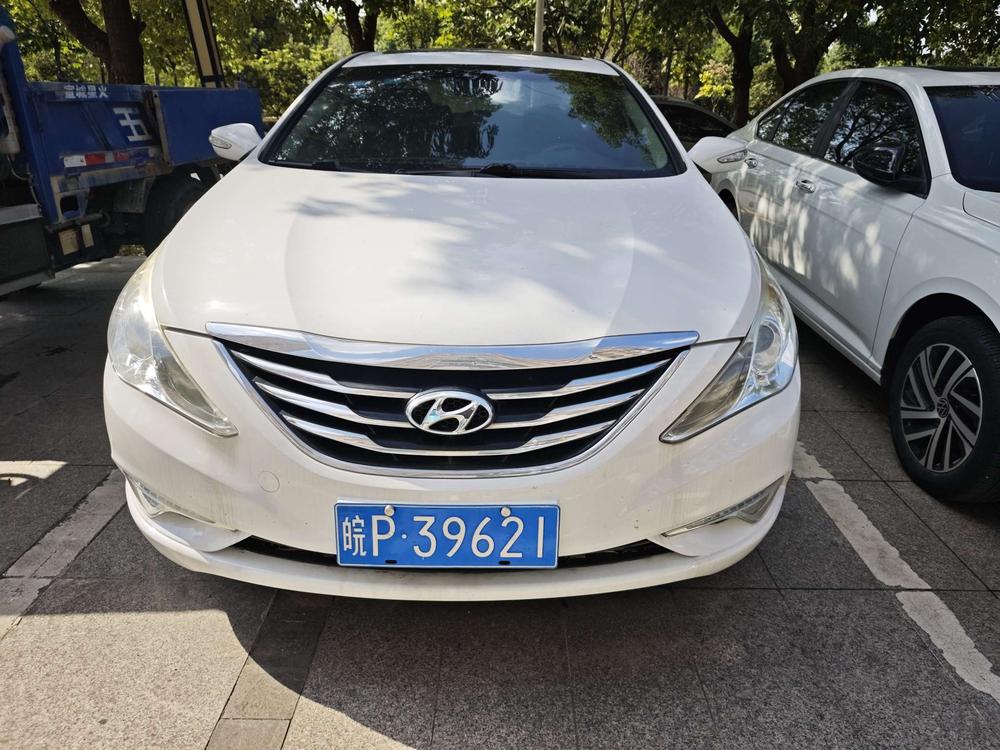 Hyundai Sonata YF