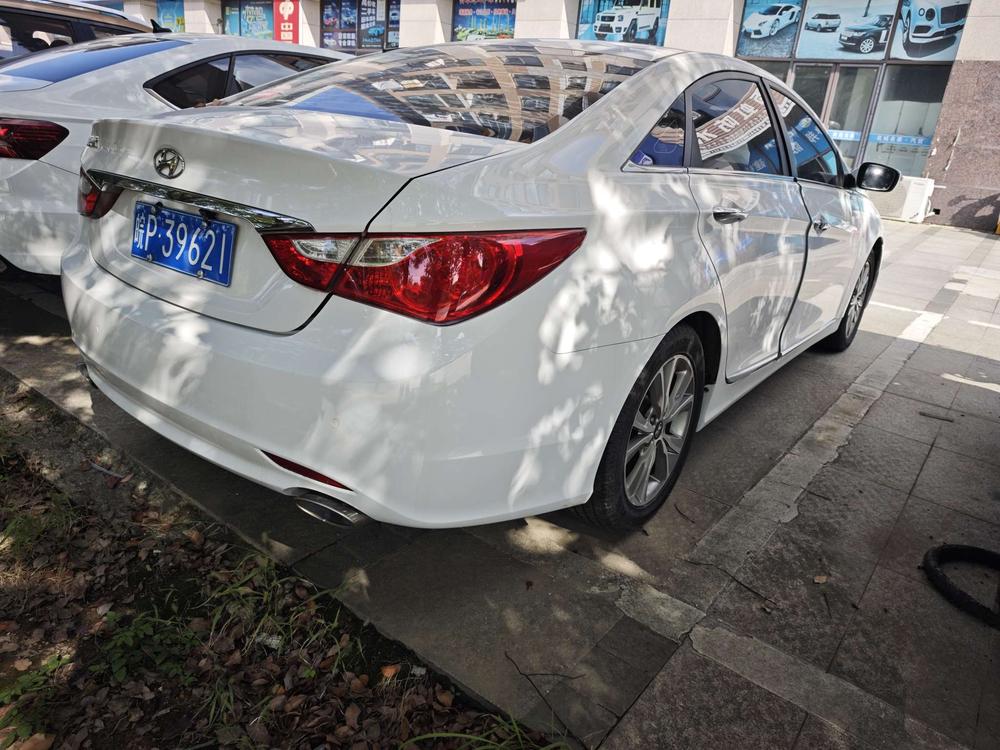 Hyundai Sonata YF