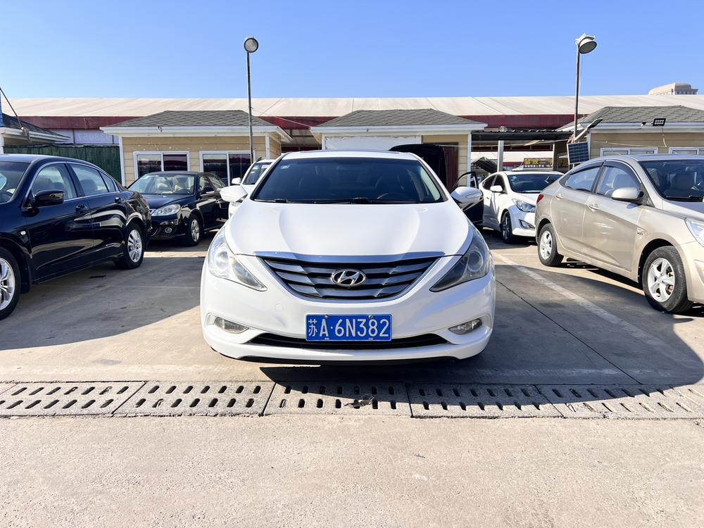 Hyundai Sonata YF