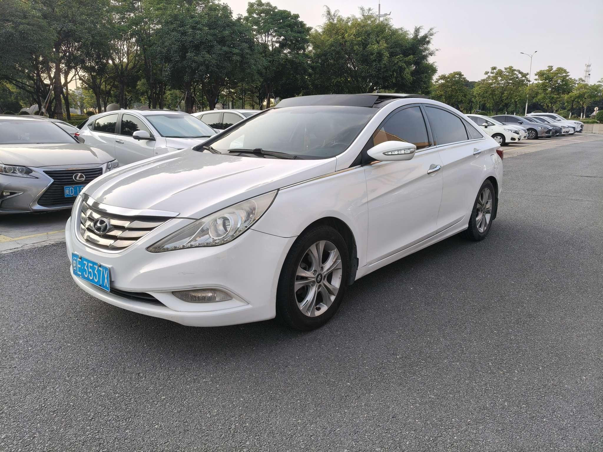 Hyundai Sonata YF