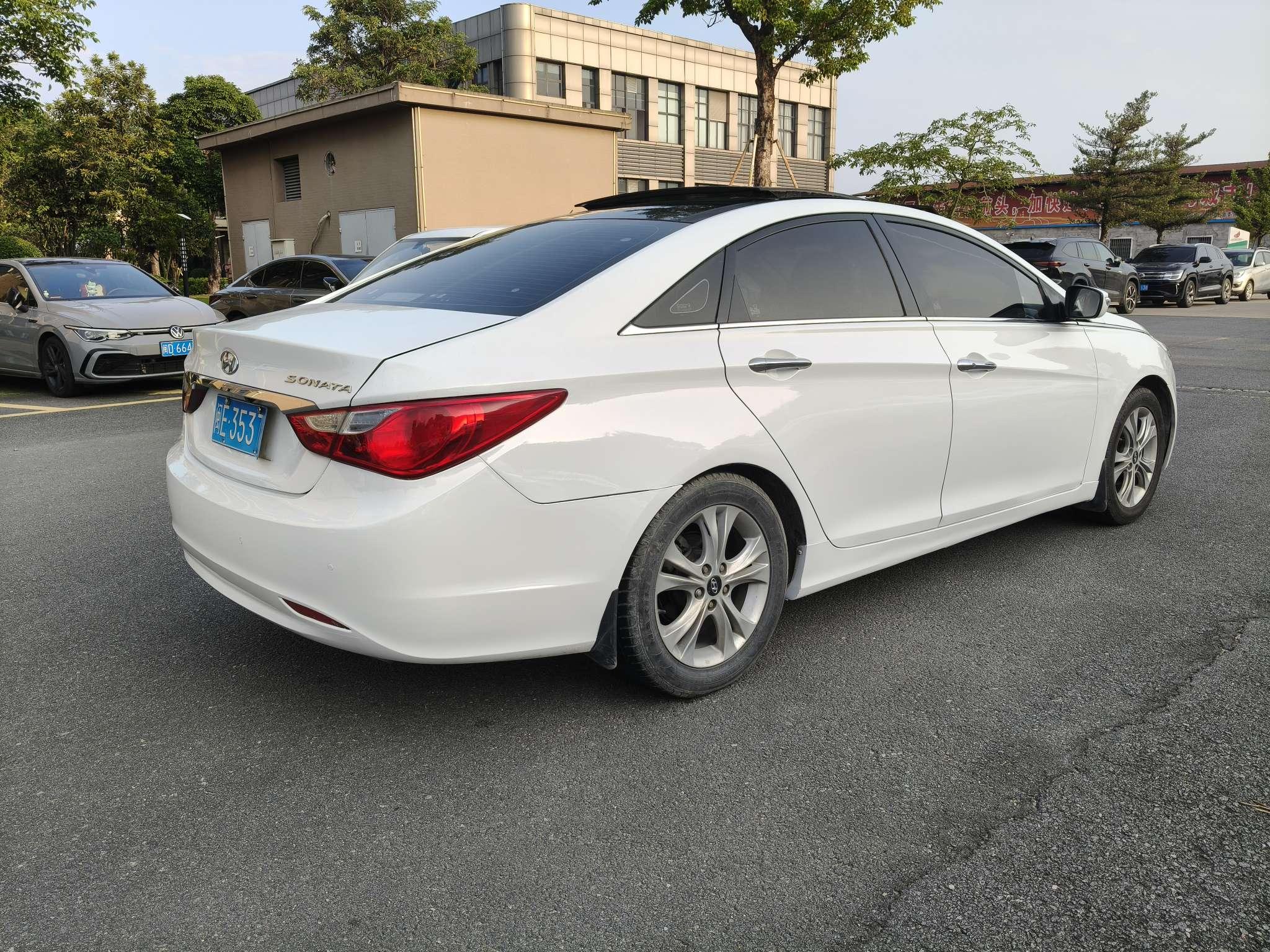 Hyundai Sonata YF