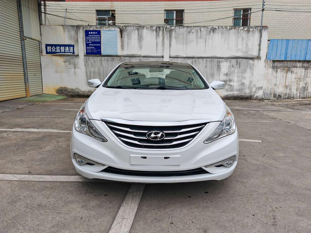 Hyundai Sonata YF