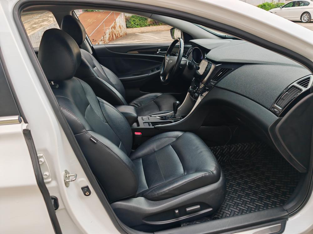 Hyundai Sonata YF