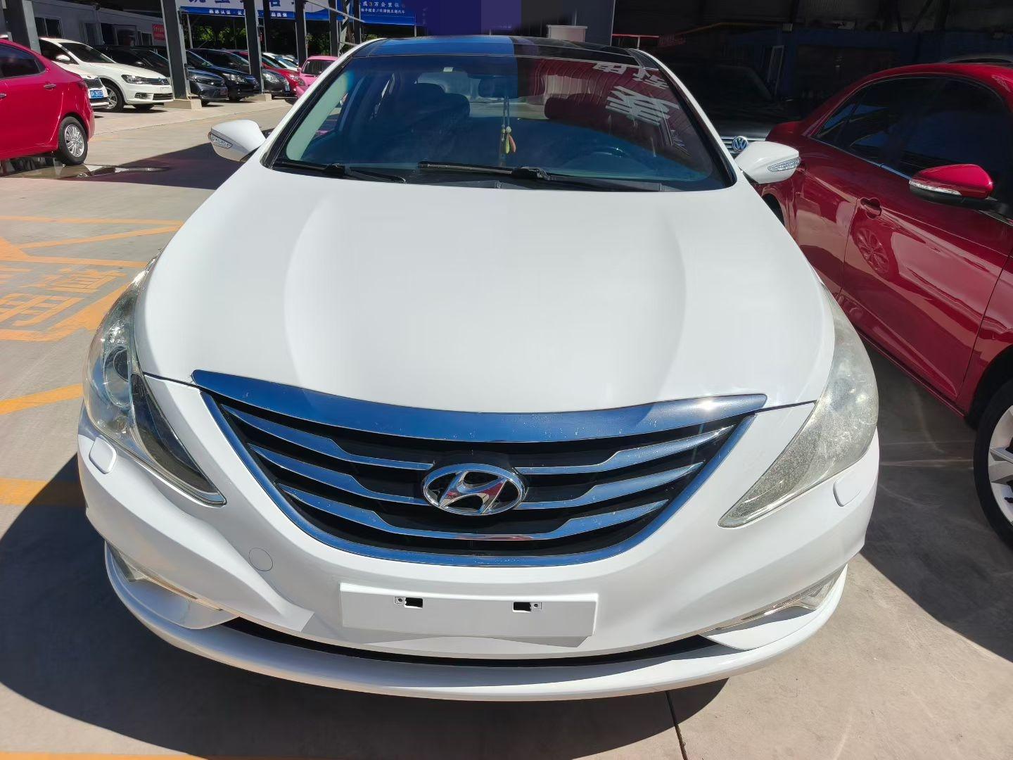 Hyundai Sonata YF