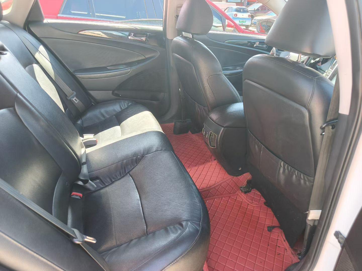 Hyundai Sonata YF