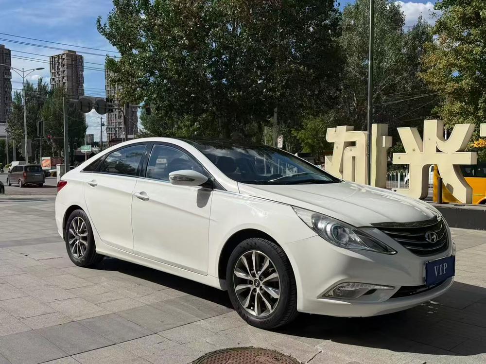 Hyundai Sonata YF