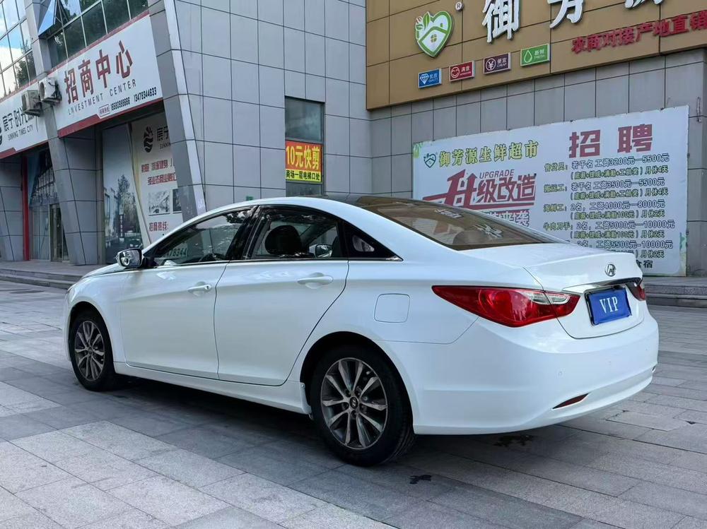 Hyundai Sonata YF