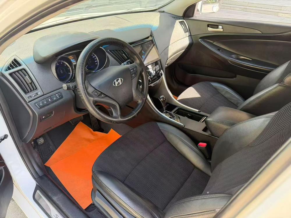 Hyundai Sonata YF