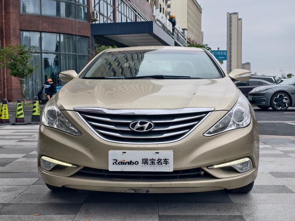 Hyundai Sonata YF