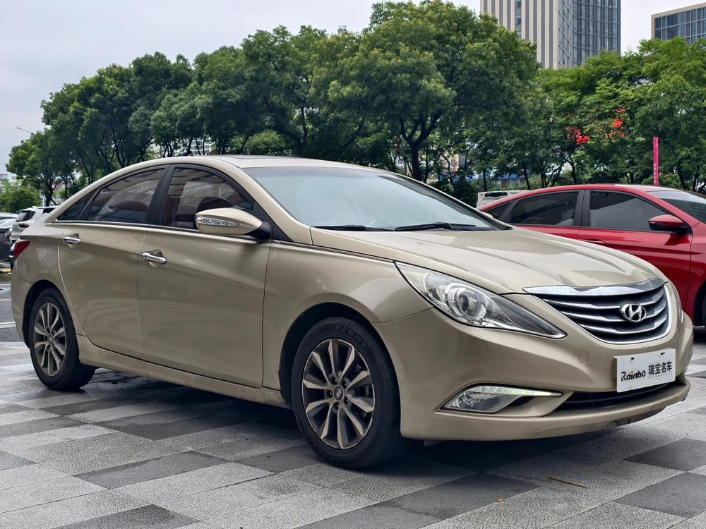Hyundai Sonata YF