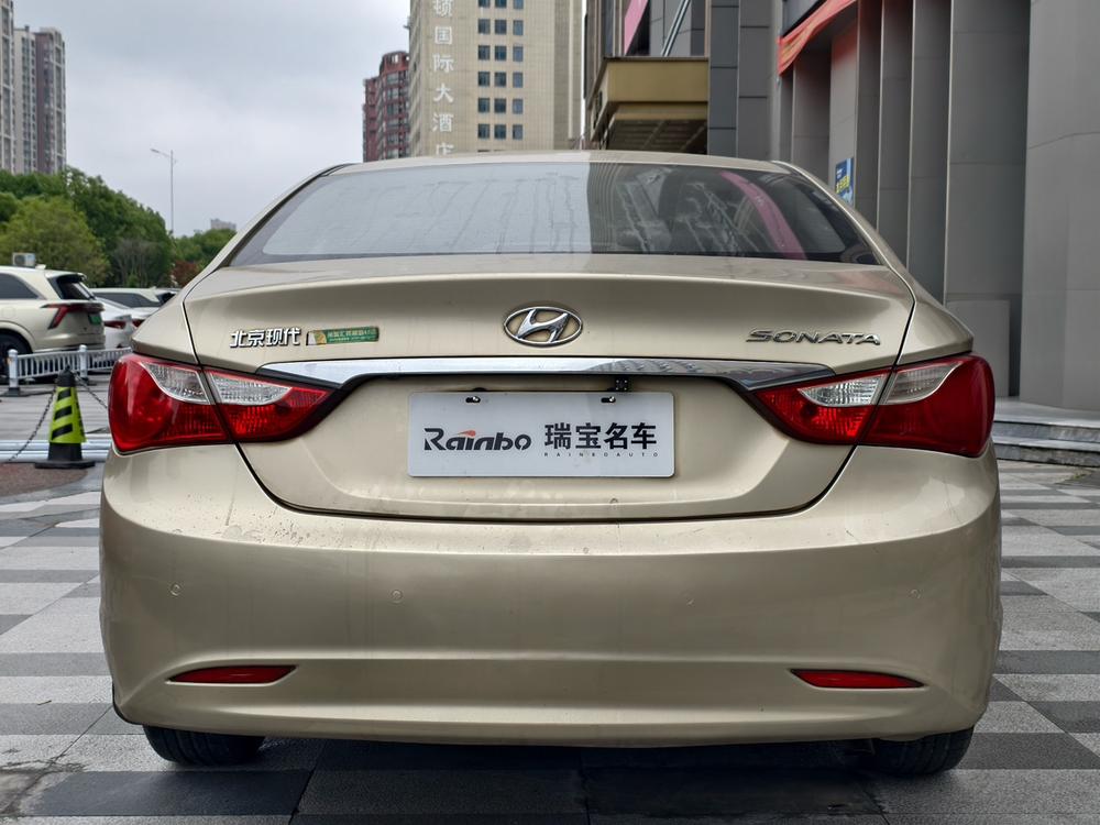 Hyundai Sonata YF