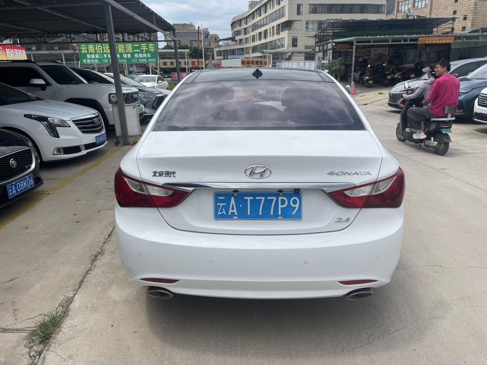 Hyundai Sonata YF