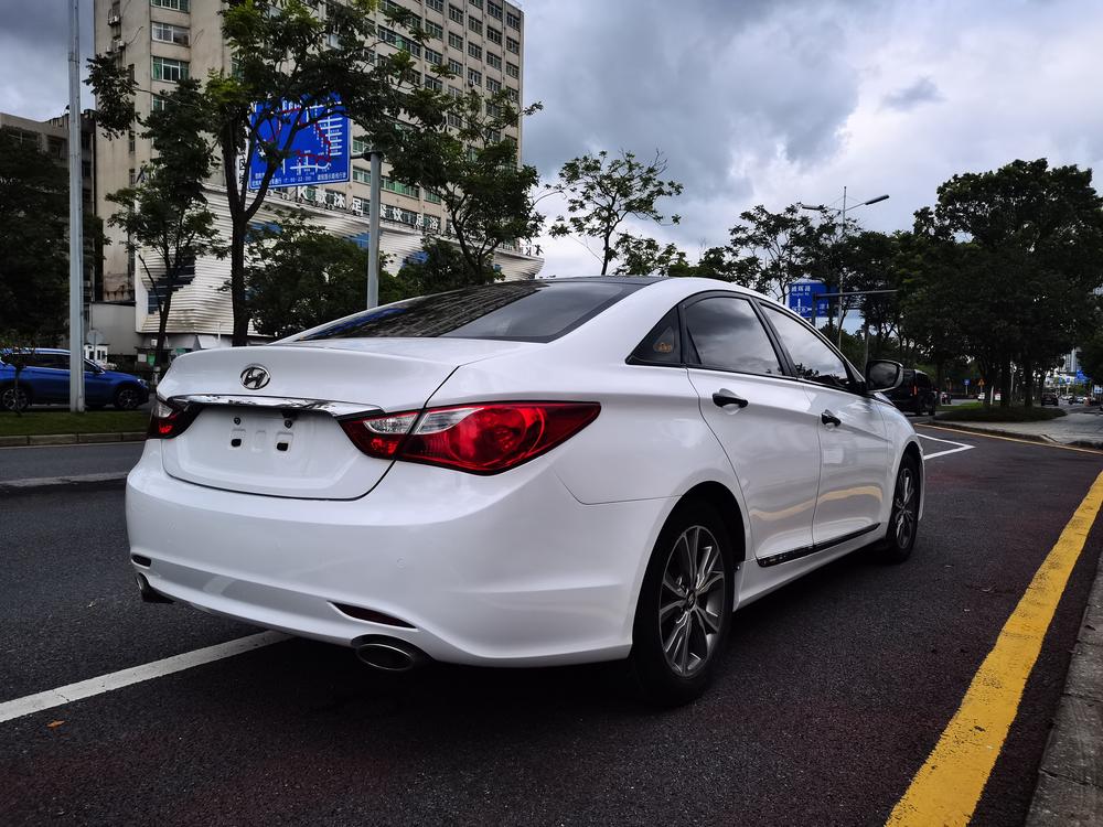 Hyundai Sonata YF