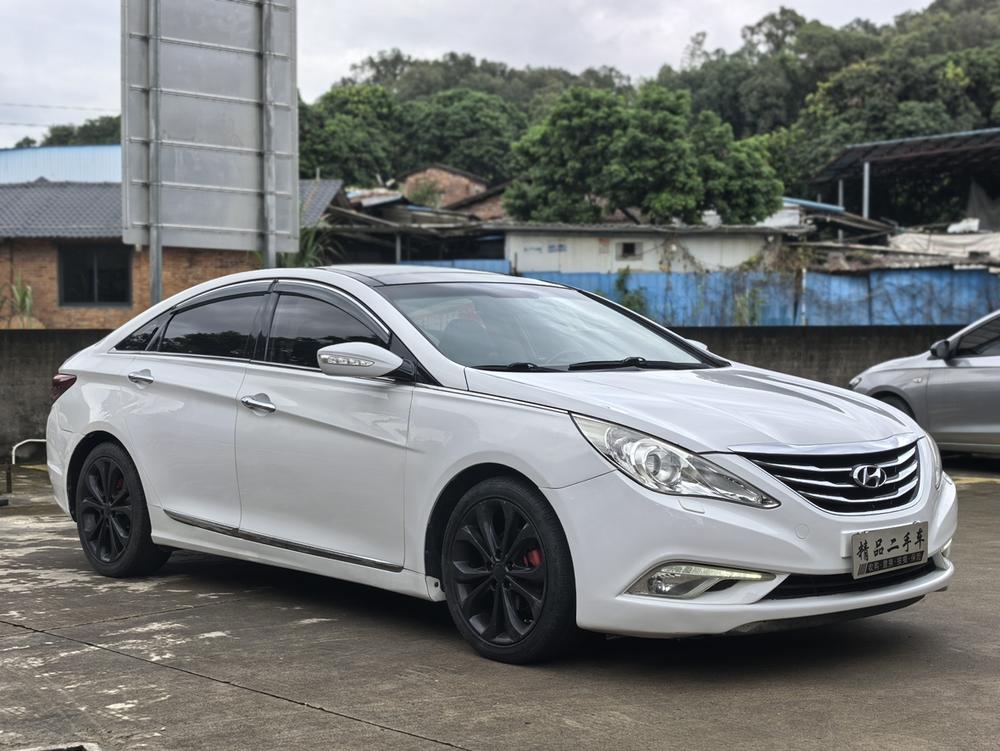 Hyundai Sonata YF