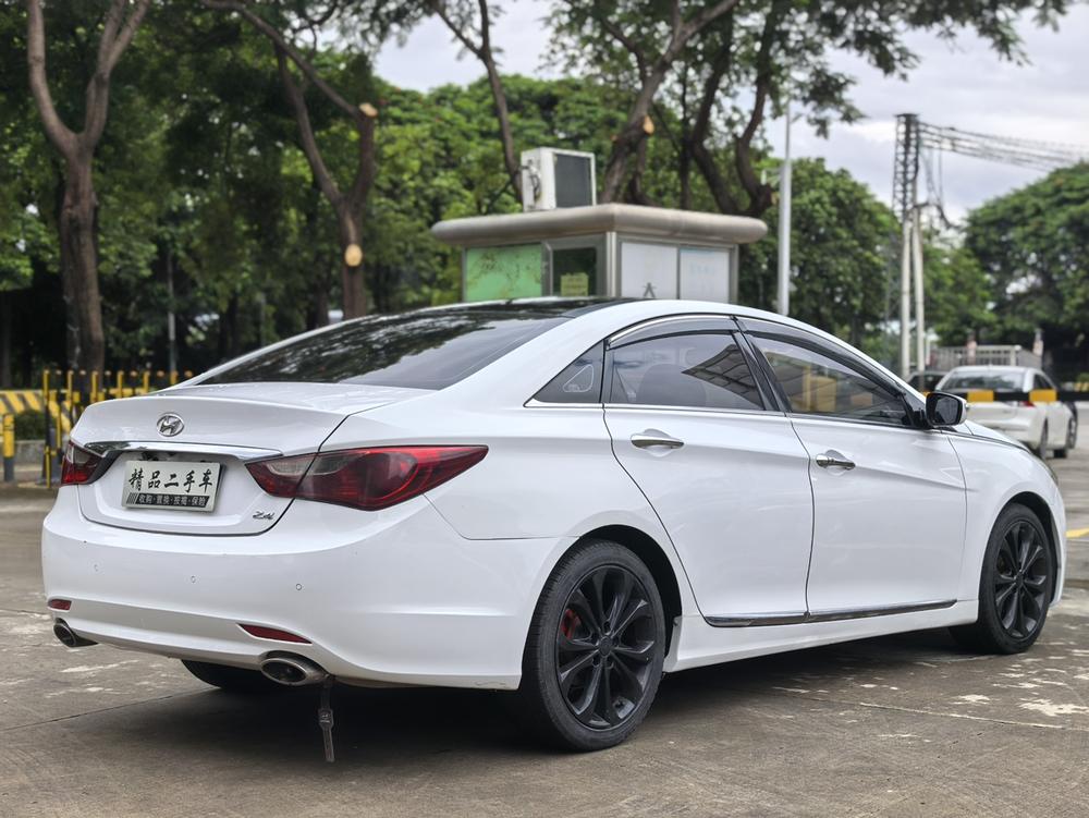 Hyundai Sonata YF