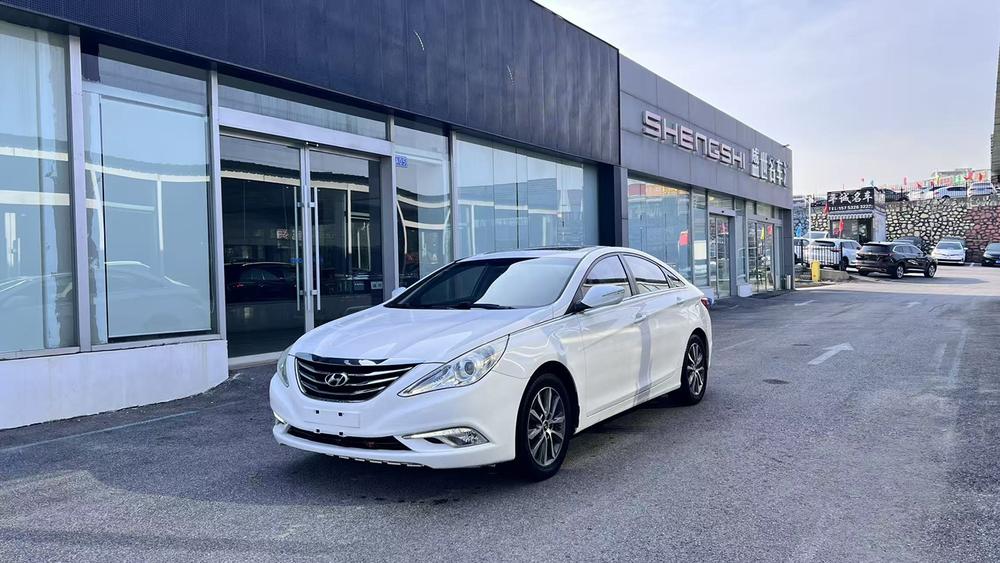 Hyundai Sonata YF