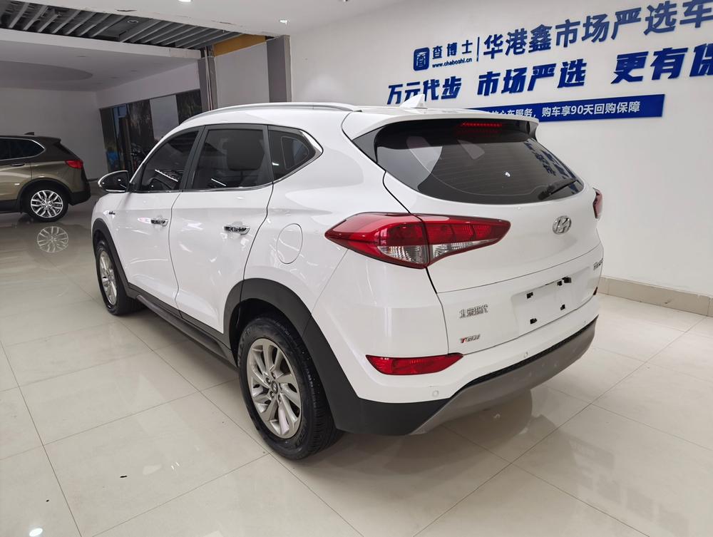 Hyundai Tucson