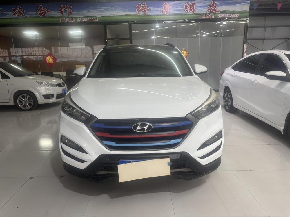 Hyundai Tucson