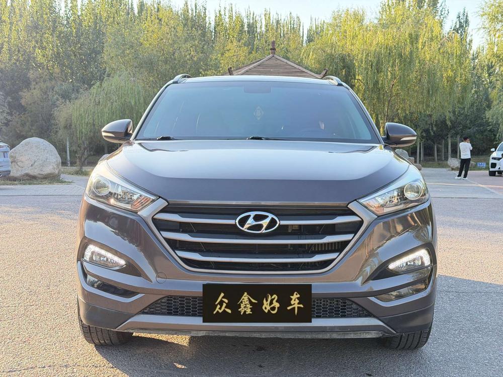 Hyundai Tucson