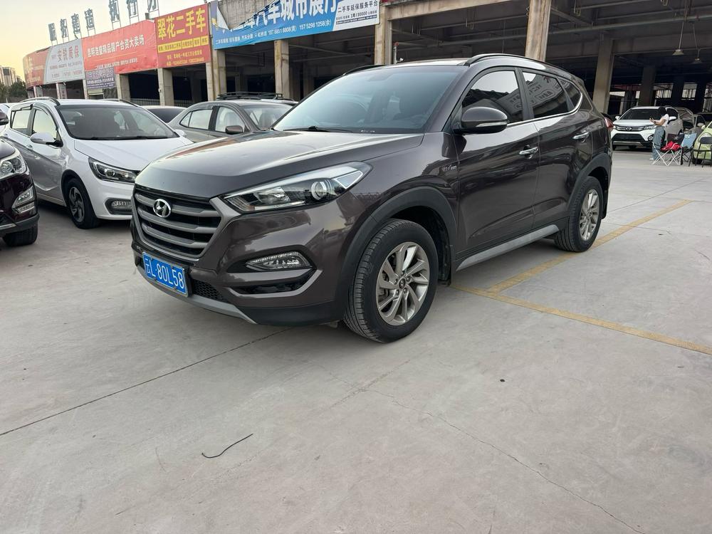 Hyundai Tucson