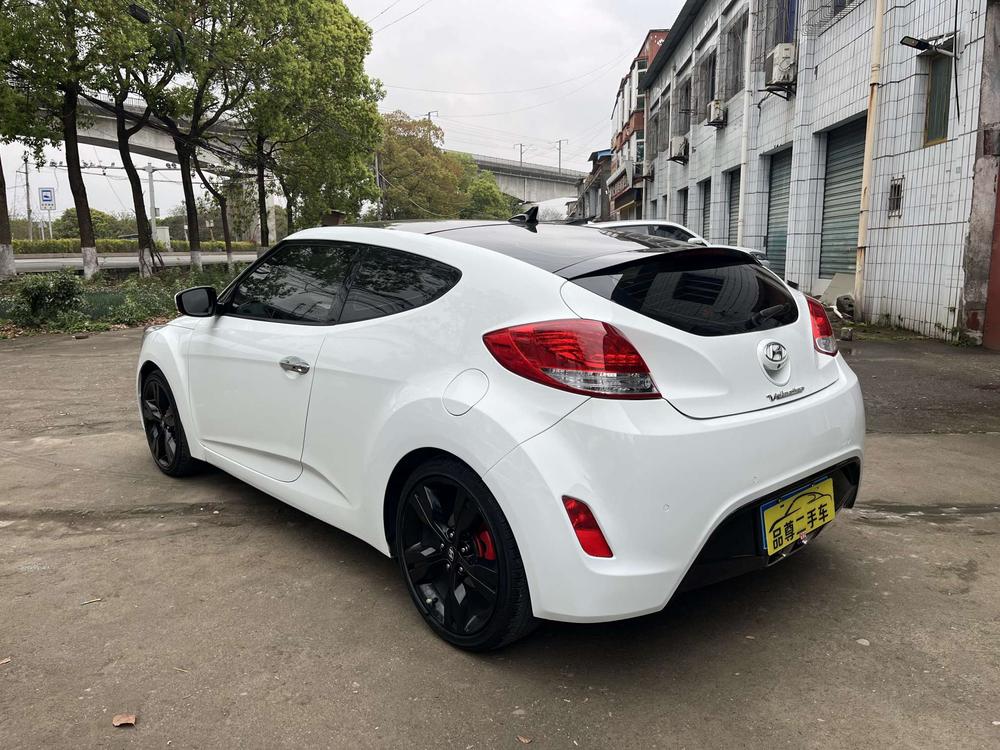 Hyundai Veloster