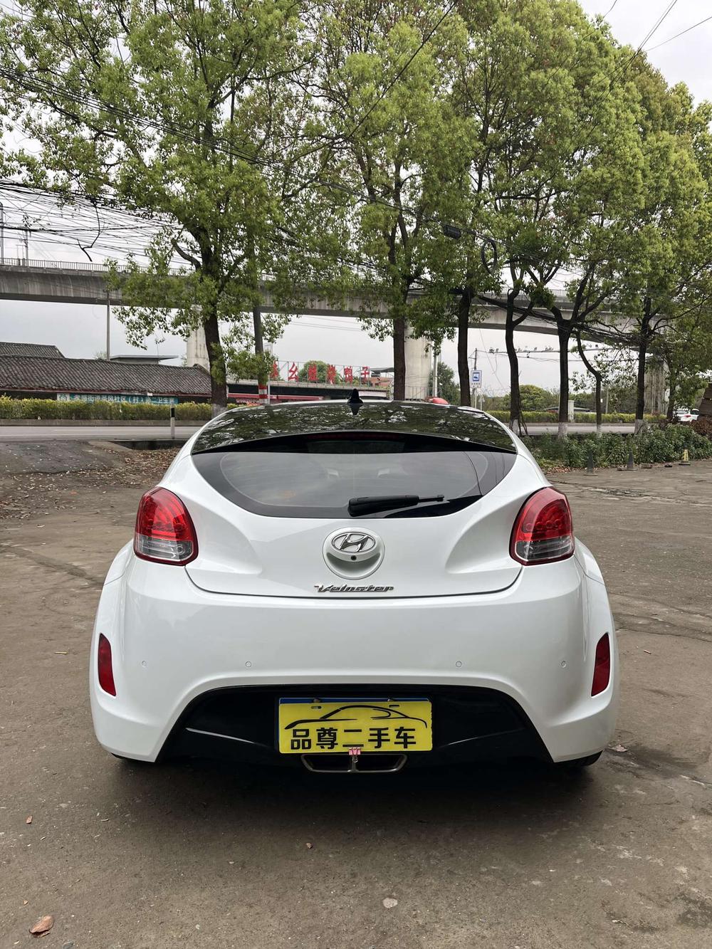 Hyundai Veloster