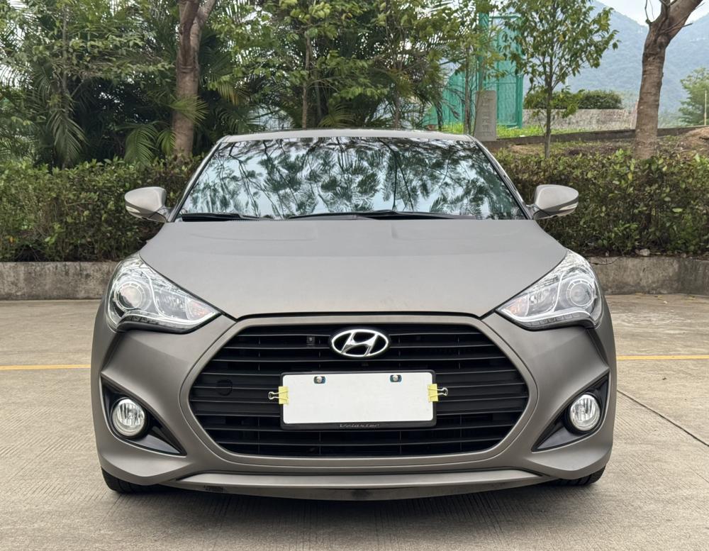 Hyundai Veloster