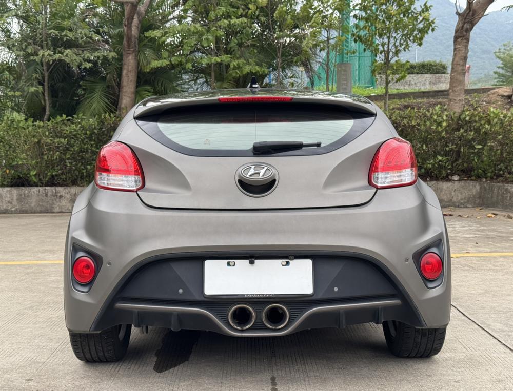 Hyundai Veloster