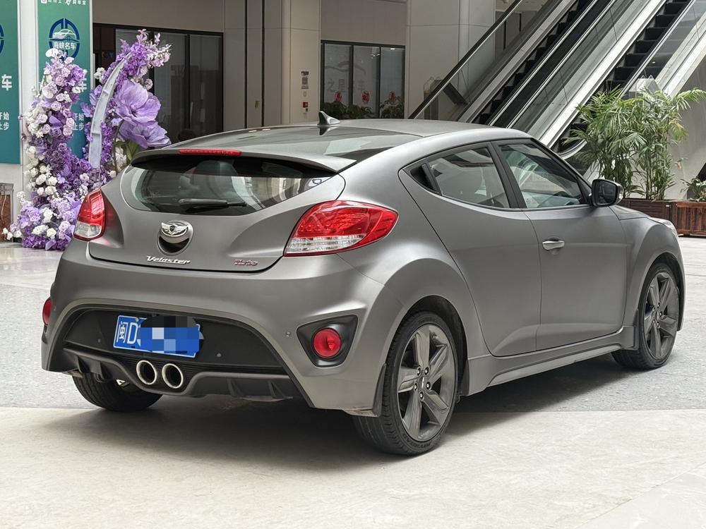 Hyundai Veloster