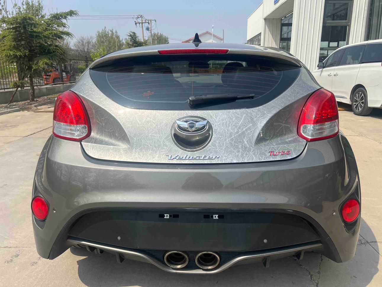 Hyundai Veloster