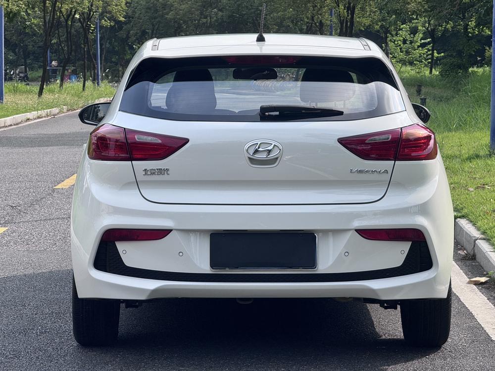 Hyundai Verna RV