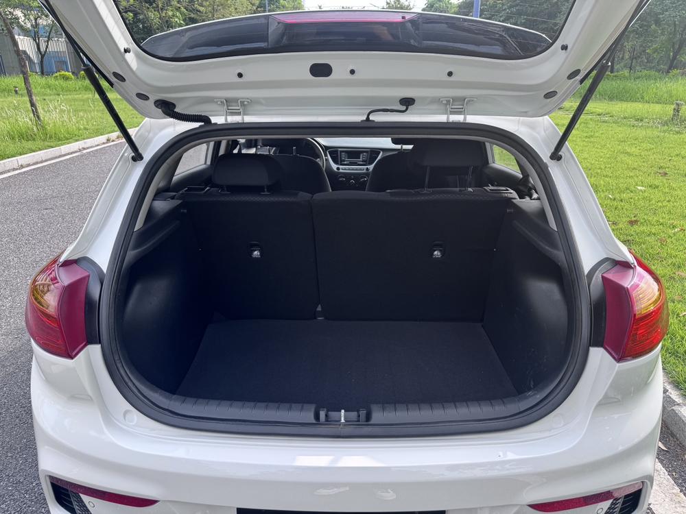 Hyundai Verna RV