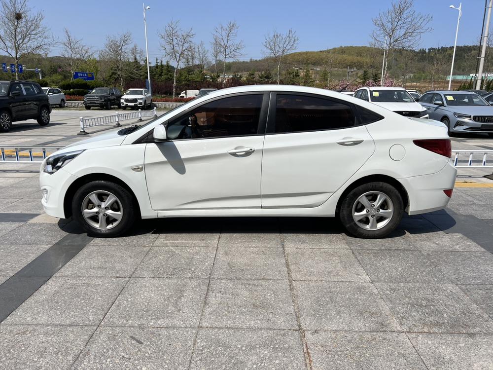 Hyundai Verna