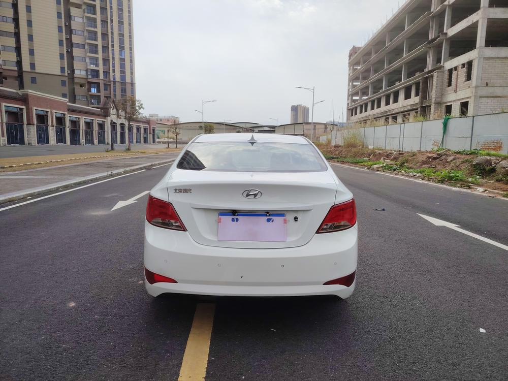 Hyundai Verna