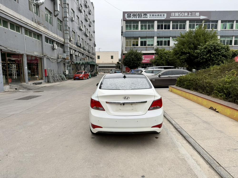 Hyundai Verna