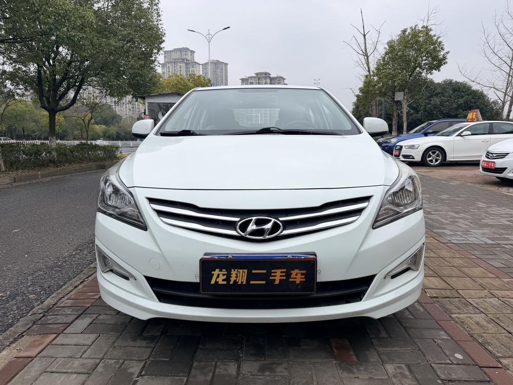 Hyundai Verna