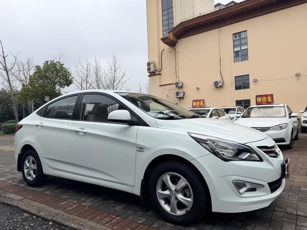 Hyundai Verna