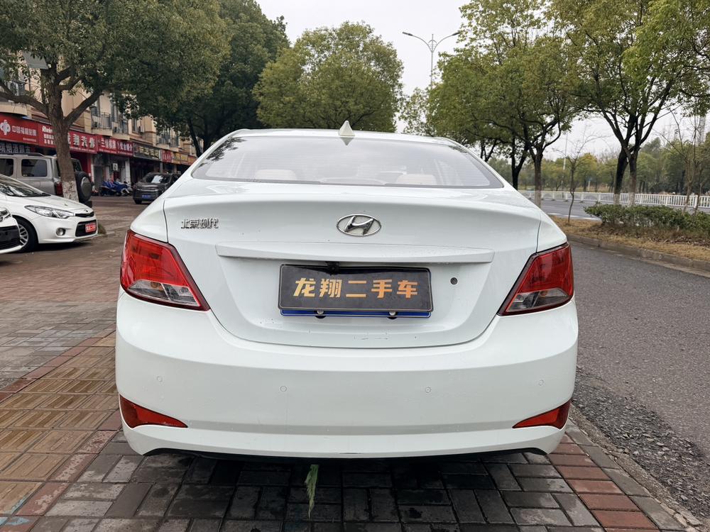 Hyundai Verna