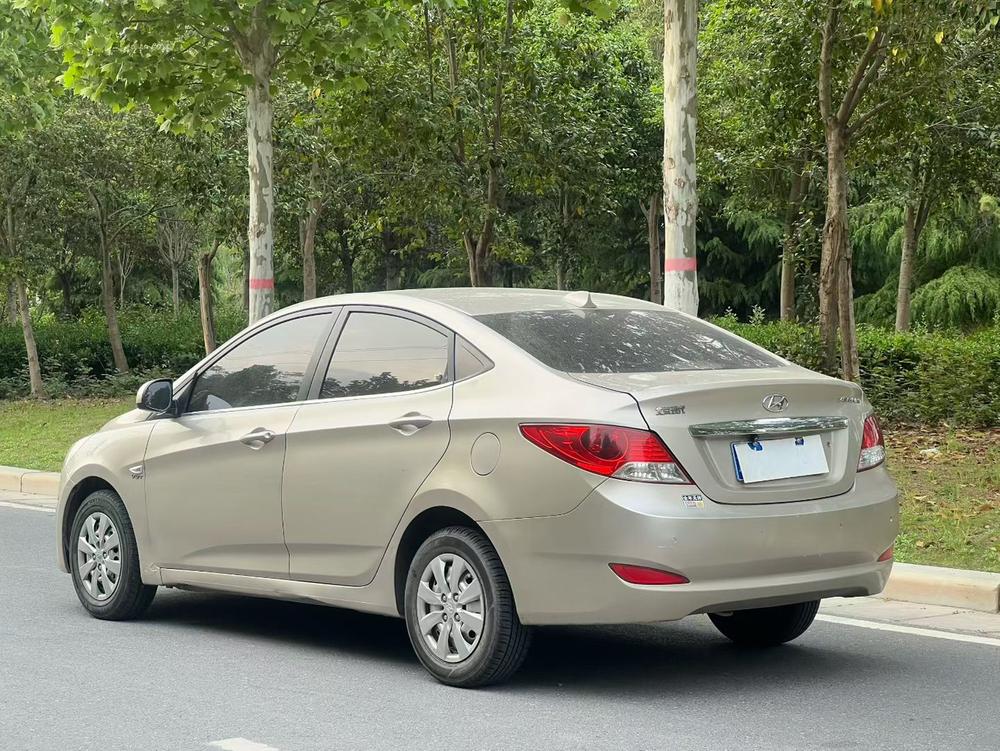 Hyundai Verna