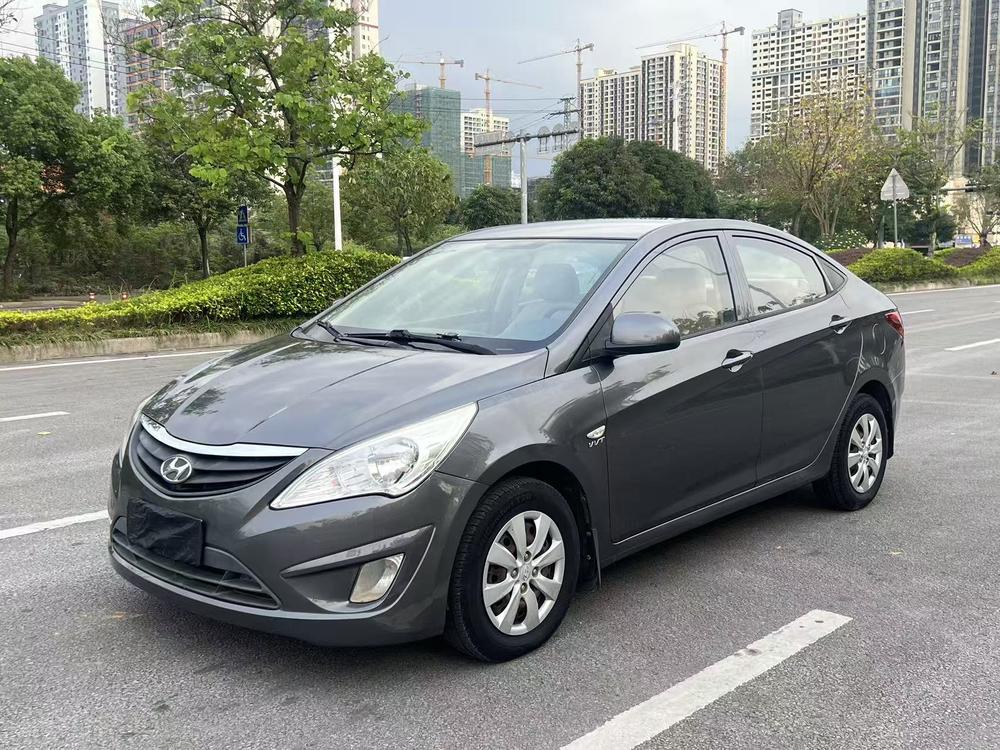 Hyundai Verna