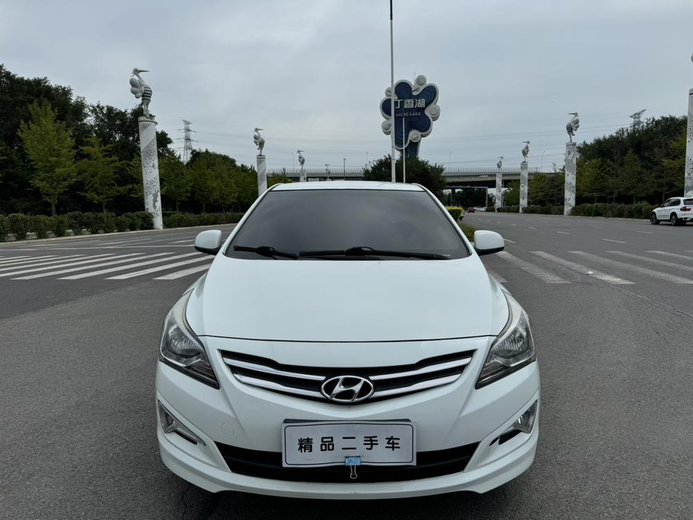 Hyundai Verna