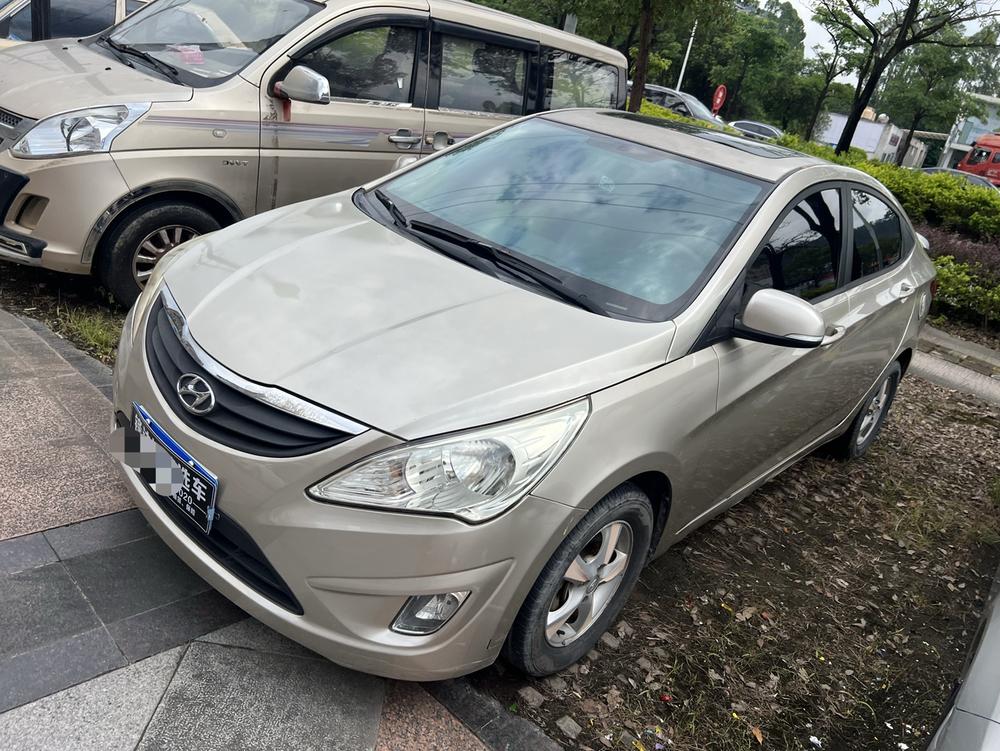 Hyundai Verna
