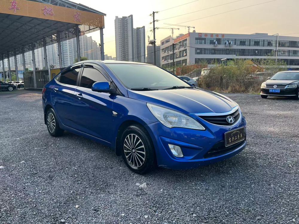 Hyundai Verna