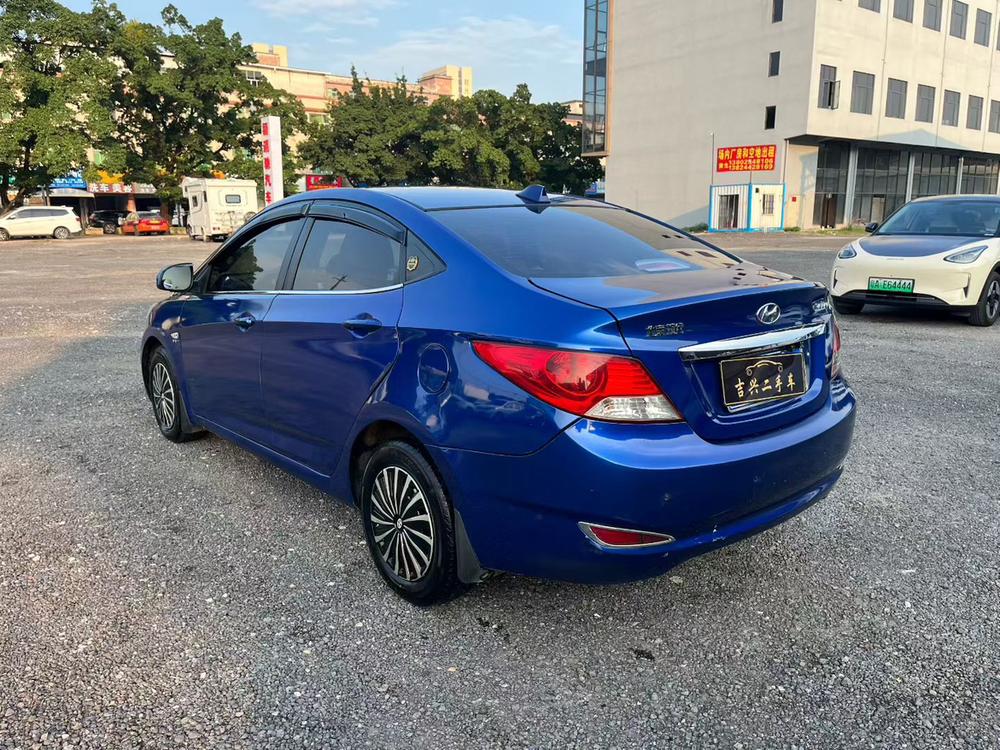 Hyundai Verna